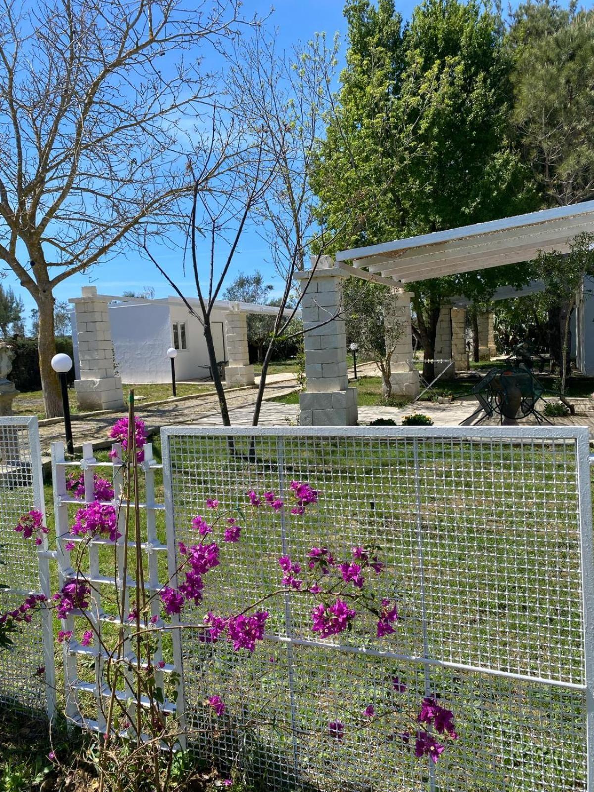 Agriturismo Tenuta La Monaca Aradeo Экстерьер фото
